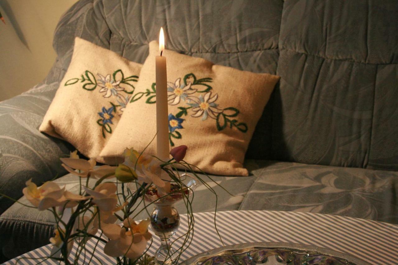 Haus Christa Apartment Лангелсхайм Екстериор снимка